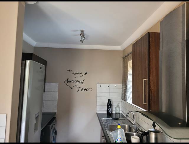 2 BEDROOM APARTMENT TO LET IN CASHAN